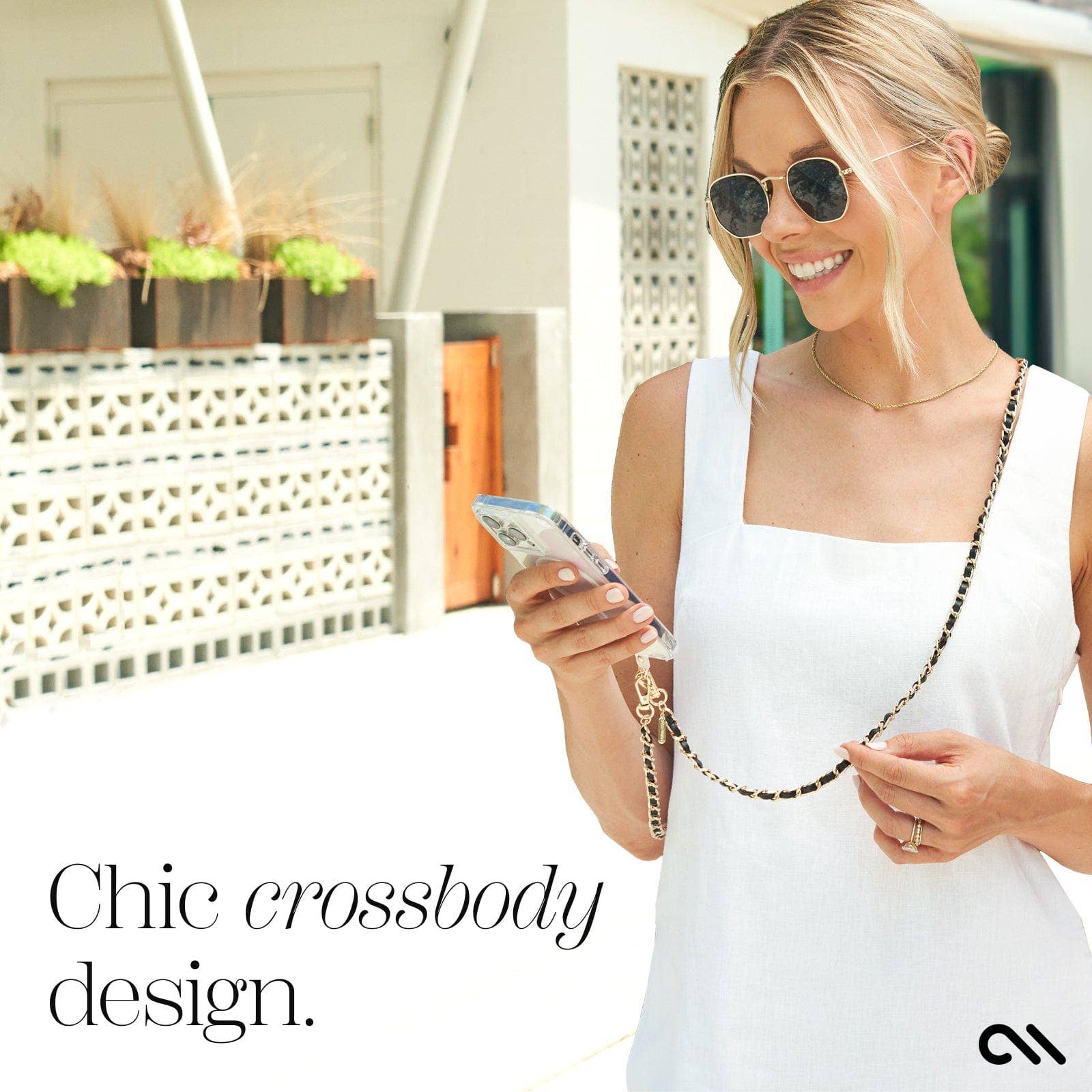 Gold Chain/Black Leather Phone Crossbody: Gold/Black