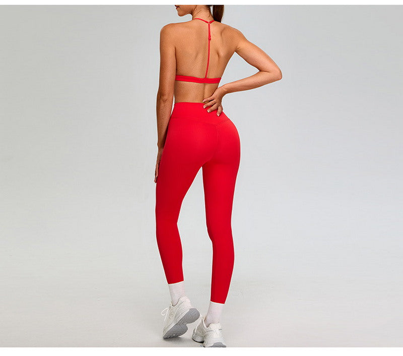 Sleek Yoga Sports Bra and High-Waisted Leggings Set