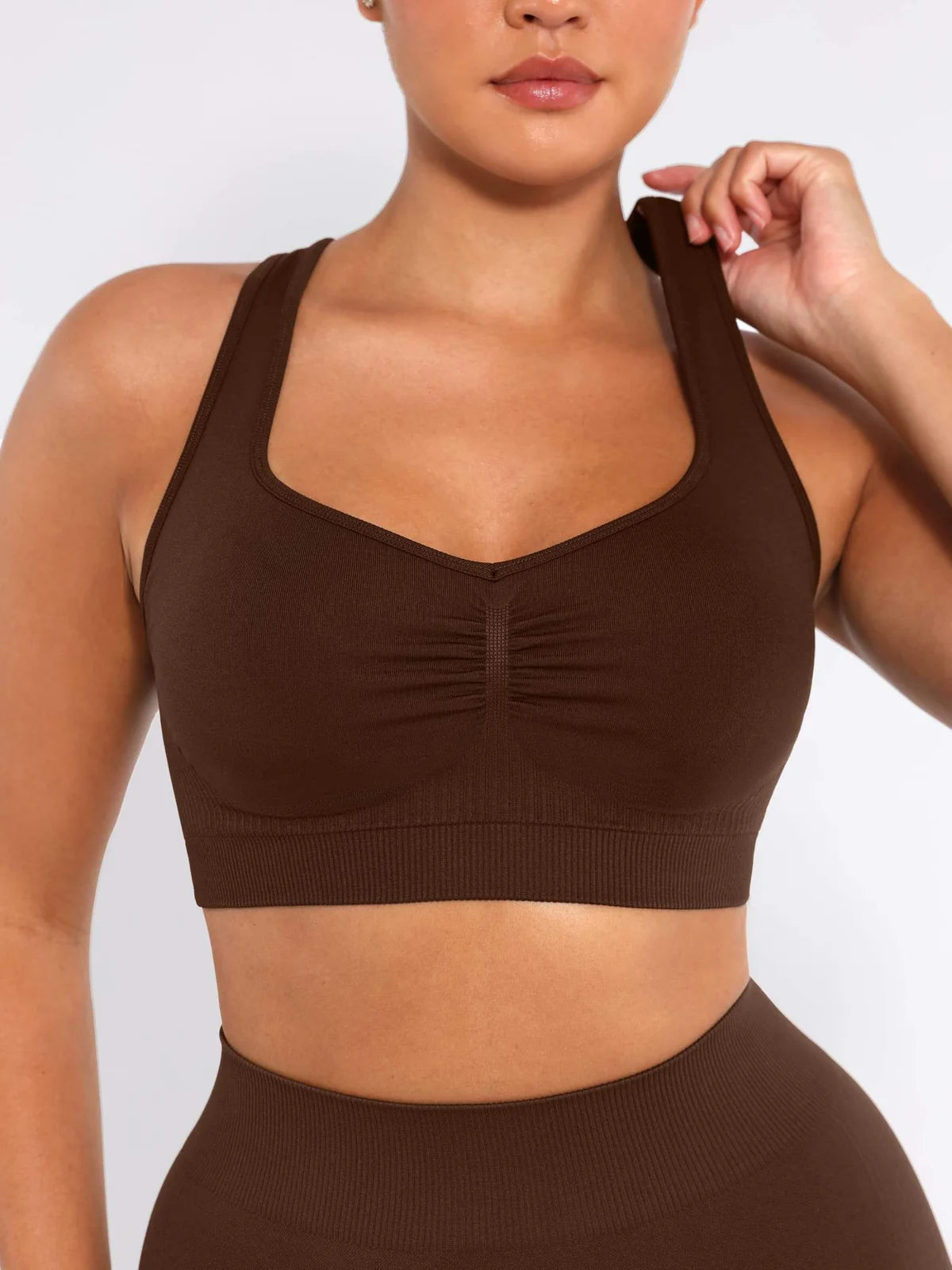 Seamless Bust Support Racerback Sports Bra with Removable Cups