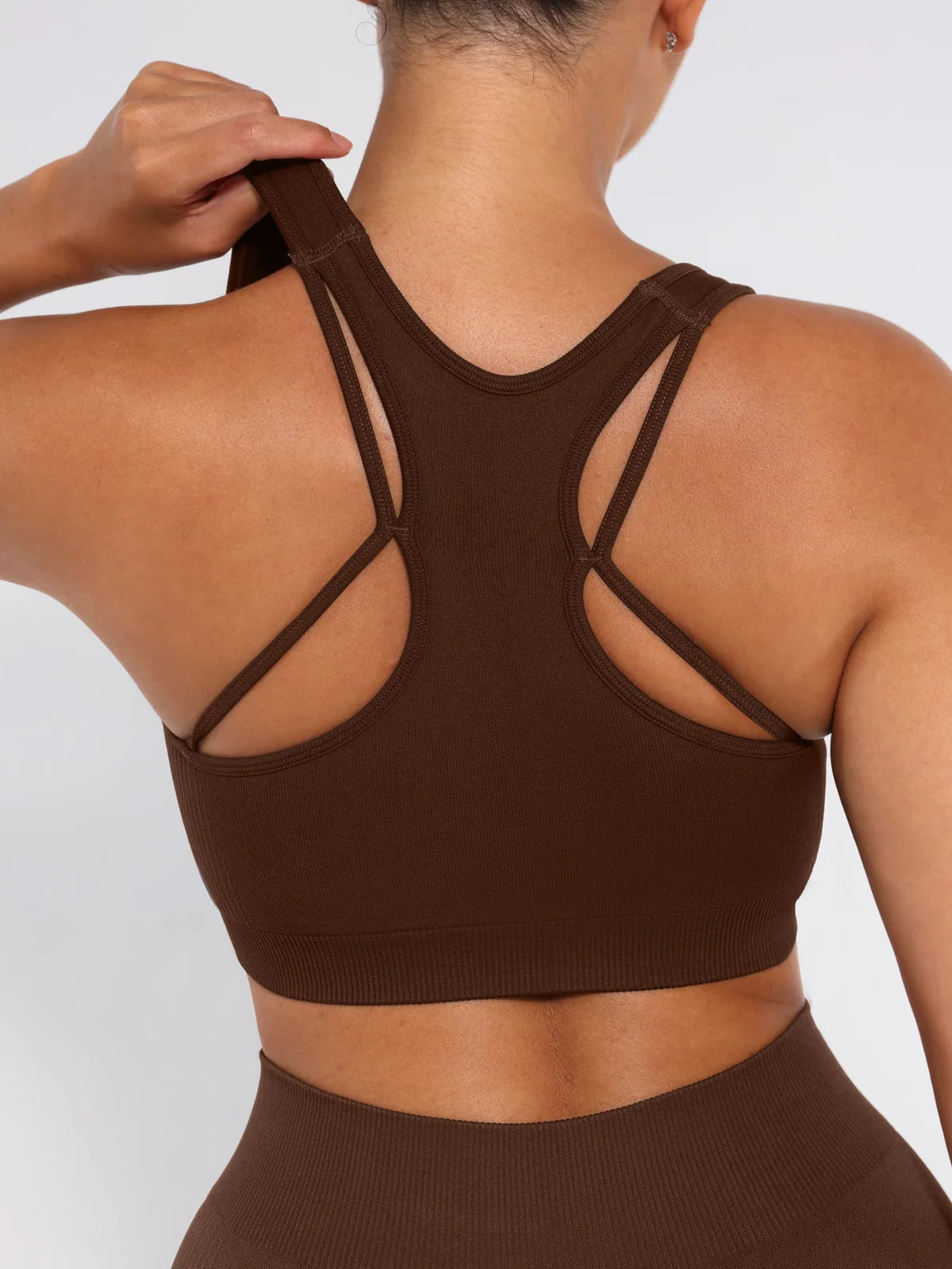 Seamless Bust Support Racerback Sports Bra with Removable Cups